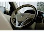 Volvo XC70 2.0 T5 FWD Inscription Edition | Schuif/kantel dak | Geventileerde stoelen voorzijde | Stankachel | Bestuurdersstoel met geheugenfunctie | Adaptieve cruise control | Xenon koplampen | Trekhaak