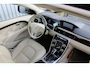 Volvo XC70 2.0 T5 FWD Inscription Edition | Schuif/kantel dak | Geventileerde stoelen voorzijde | Stankachel | Bestuurdersstoel met geheugenfunctie | Adaptieve cruise control | Xenon koplampen | Trekhaak