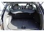 Lynk & Co 01 276PK Automaat Core / Adaptieve cruise control / Stoel - en stuurwielverarming / Parkeersensoren met camera / Apple carplay /Metallic lak / 19" lichtmetalen velgen