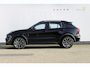Lynk & Co 01 276PK Automaat Core / Adaptieve cruise control / Stoel - en stuurwielverarming / Parkeersensoren met camera / Apple carplay /Metallic lak / 19" lichtmetalen velgen