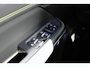 Lynk & Co 01 276PK Automaat Core / Adaptieve cruise control / Stoel - en stuurwielverarming / Parkeersensoren met camera / Apple carplay /Metallic lak / 19" lichtmetalen velgen