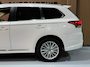 Mitsubishi Outlander 2.4 PHEV Intense+ / Lederen Bekleding / Keyless / Stoel Verwarming / Elektrische Stoelen / Ect... /