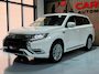 Mitsubishi Outlander 2.4 PHEV Intense+ / Lederen Bekleding / Keyless / Stoel Verwarming / Elektrische Stoelen / Ect... /