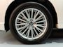 Mitsubishi Outlander 2.4 PHEV Intense+ / Lederen Bekleding / Keyless / Stoel Verwarming / Elektrische Stoelen / Ect... /