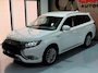 Mitsubishi Outlander 2.4 PHEV Intense+ / Lederen Bekleding / Keyless / Stoel Verwarming / Elektrische Stoelen / Ect... /