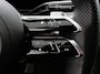 Mercedes-Benz C-klasse Estate 200 AMG Line Climate control Achteruitrijcamera Wegklapbare trekhaak Navigatie Dodehoek assistent LED Sfeerverlichting Adaptieve cruise control Verwarmde voorstoelen Elektrische kofferbak