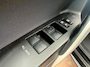 Toyota Auris TOYOTA 1.8 Full Hybrid Exclusive |LUXE UITV 1E EIG|LEDER |KEYLES|VOL OPTIE|