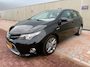 Toyota Auris TOYOTA 1.8 Full Hybrid Exclusive |LUXE UITV 1E EIG|LEDER |KEYLES|VOL OPTIE|
