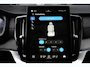 Volvo XC90 2.0 T8 FACELIFT Plug-in hybrid AWD Ultra Dark | 455 PK | Panoramadak | Bowers & Wilkins | Luchtvering | Trekhaak | Volvo XC90 2.0 T8 FACELIFT Plug-in hybrid AWD Ultra Dark met 2.0 liter 4-cilinder benzinemotor en plug-in hybride aandrijving, voorzien van panoramadak, Bowers & Wilkins premium audiosysteem,