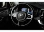 Volvo XC90 2.0 T8 FACELIFT Plug-in hybrid AWD Ultra Dark | 455 PK | Panoramadak | Bowers & Wilkins | Luchtvering | Trekhaak | Volvo XC90 2.0 T8 FACELIFT Plug-in hybrid AWD Ultra Dark met 2.0 liter 4-cilinder benzinemotor en plug-in hybride aandrijving, voorzien van panoramadak, Bowers & Wilkins premium audiosysteem,