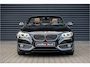 BMW 2-Serie Cabrio 220i Luxury Line Xenon - M Sport stuurwiel - Sportstoel