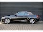 BMW 2-Serie Cabrio 220i Luxury Line Xenon - M Sport stuurwiel - Sportstoel