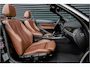 BMW 2-Serie Cabrio 220i Luxury Line Xenon - M Sport stuurwiel - Sportstoel