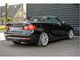 BMW 2-Serie Cabrio 220i Luxury Line Xenon - M Sport stuurwiel - Sportstoel