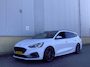 Ford Focus 2.3 EcoBoost ST-3 Performance 280 pk Performance Pack - Recaro Sportstoelen - Panoramadak - Adaptieve LED verlichting Trekhaak