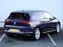 Volkswagen Golf 1.0 TSI Life 110pk | Dealer onderhouden | LED | Navigatie | Achteruitrijcamera | Cruise control | Stoel- & Stuurverwarming | Climate control | Draadloze telefoonlader |
