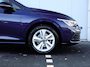 Volkswagen Golf 1.0 TSI Life 110pk | Dealer onderhouden | LED | Navigatie | Achteruitrijcamera | Cruise control | Stoel- & Stuurverwarming | Climate control | Draadloze telefoonlader |