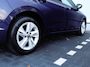 Volkswagen Golf 1.0 TSI Life 110pk | Dealer onderhouden | LED | Navigatie | Achteruitrijcamera | Cruise control | Stoel- & Stuurverwarming | Climate control | Draadloze telefoonlader |