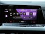 Volkswagen Golf 1.0 TSI Life 110pk | Dealer onderhouden | LED | Navigatie | Achteruitrijcamera | Cruise control | Stoel- & Stuurverwarming | Climate control | Draadloze telefoonlader |
