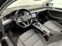 Volkswagen Passat Variant 1.5 TSI Comfort Business PANO TREKHAAK.