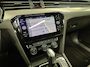 Volkswagen Passat Variant 1.5 TSI Comfort Business PANO TREKHAAK.