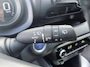 Toyota Yaris 1.5 Hybrid Dynamic Navigatie, Parkeersensoren, LMV, Achteruitrijcamera, Smart Key, Nieuw geleverd en dealeronderhouden