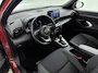 Toyota Yaris Cross 1.5 Hybrid Dynamic + | Dodehoek detectie | Stoel+stuurverwarming | Parkeersensoren voor+achter | LED Matrix | Trekhaak | Navigatie | Apple CarPlay/Android Auto | Cruise Control Adaptive | Draadloze telefoonlader