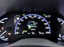 Toyota Yaris Cross 1.5 Hybrid Dynamic + | Dodehoek detectie | Stoel+stuurverwarming | Parkeersensoren voor+achter | LED Matrix | Trekhaak | Navigatie | Apple CarPlay/Android Auto | Cruise Control Adaptive | Draadloze telefoonlader