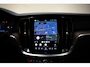 Volvo V60 2.0 B3 Plus Dark [ Panorama Trekhaak Leder Stoelventilatie ]