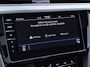 Volkswagen Arteon Shooting Brake 1.4 TSI eHybrid R-Line Business+ | Incl. 12 maanden Garantie | SOH 100% | Elektrisch verstelbare R-Line sportstoelen in leder/Carbon-look met memory en massagefunctie | Parkeersensoren v/a | 19 Inch LMV | Keyless entry/start | Panoramadak | Achteruitrijcamera | Parkeerassistent | Stoelverwarming v/a | Adaptive cruise control | Lane assist | Elektrische ramen v/a | Schakelmogelijkheid aan het stuur | Elektrische kofferbakklep | AppleCarplay/Android auto | Bluetooth | DAB | Navigatie | Climate control |