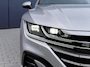 Volkswagen Arteon Shooting Brake 1.4 TSI eHybrid R-Line Business+ | Incl. 12 maanden Garantie | SOH 100% | Elektrisch verstelbare R-Line sportstoelen in leder/Carbon-look met memory en massagefunctie | Parkeersensoren v/a | 19 Inch LMV | Keyless entry/start | Panoramadak | Achteruitrijcamera | Parkeerassistent | Stoelverwarming v/a | Adaptive cruise control | Lane assist | Elektrische ramen v/a | Schakelmogelijkheid aan het stuur | Elektrische kofferbakklep | AppleCarplay/Android auto | Bluetooth | DAB | Navigatie | Climate control |