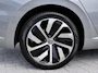 Volkswagen Arteon Shooting Brake 1.4 TSI eHybrid R-Line Business+ | Incl. 12 maanden Garantie | SOH 100% | Elektrisch verstelbare R-Line sportstoelen in leder/Carbon-look met memory en massagefunctie | Parkeersensoren v/a | 19 Inch LMV | Keyless entry/start | Panoramadak | Achteruitrijcamera | Parkeerassistent | Stoelverwarming v/a | Adaptive cruise control | Lane assist | Elektrische ramen v/a | Schakelmogelijkheid aan het stuur | Elektrische kofferbakklep | AppleCarplay/Android auto | Bluetooth | DAB | Navigatie | Climate control |