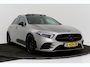 Mercedes-Benz A-klasse 180 Business Solution | AMG-Line | Panoramadak | Memory | Stoelverwarming | CarPlay | Climate Control |