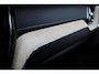Volvo XC60 2.0 T8 Plug-in hybrid AWD Ultra Black Edition Luchtvering | Bowers & Wilkins