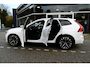 Volvo XC60 2.0 T8 Plug-in hybrid AWD Ultra Black Edition Luchtvering | Bowers & Wilkins