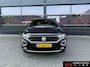 Volkswagen T-Roc 1.5 TSI Style Business/ Panorama dak/ Virtual dashboard/leder/ Dodehoek