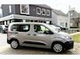 Citroën Berlingo 110 Pk Benzine * 5-Persoons * Hoge Zit & Super Praktisch * * Airco * Trekhaak * Navigatie & Spotify op Touchscreen via Appple Carplay / Android Auto * Parkeersensoren * Vingerhoets; Vierde Generatie Eersteklas Service. Al meer dan 100 jaar een begrip in de Brabantse Kempen