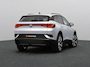 Volkswagen ID.4 Pro 77 kWh 204PK Aut. Panoramadak, Trekhaak, Matrix LED-Koplampen, 20" LM Velgen, Parkeersensoren voor en achter, Stoel-Stuurverwarming