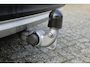 Volvo XC40 T3 Momentum Pro | Achteruitrij Camera | 100% Dealeronderhouden | Stoel Verwarming | Voorruit verwarming | 18"LM Velgen | Parkeer sensoren V+A | Trekhaak | Extra Donker Glas Achter |