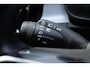 Volvo XC40 T3 Momentum Pro | Achteruitrij Camera | 100% Dealeronderhouden | Stoel Verwarming | Voorruit verwarming | 18"LM Velgen | Parkeer sensoren V+A | Trekhaak | Extra Donker Glas Achter |