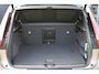 Volvo XC40 T3 Momentum Pro | Achteruitrij Camera | 100% Dealeronderhouden | Stoel Verwarming | Voorruit verwarming | 18"LM Velgen | Parkeer sensoren V+A | Trekhaak | Extra Donker Glas Achter |