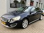 Volvo S60 2.0T Intro Edition 203 PK-AUTOMAAT-DEALER ONDERHOUDEN-18'' LICHTMETALEN VELGEN-BLUETOOTH-NAVI-CRUISECONTROL-ETC.