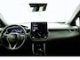 Toyota Corolla Cross Hybrid 200 Style | Stoelverwarming | Parkeersensoren | Half lederen bekleding | Licht metalen velgen | Elektrische achterklep |