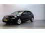 Volkswagen Golf 1.0 eTSI DSG Life Business Alcantara Sfeerverlichting Navigatie Stoelverwarming
