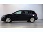 Volkswagen Golf 1.0 eTSI DSG Life Business Alcantara Sfeerverlichting Navigatie Stoelverwarming