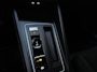 Volkswagen Golf 1.0 eTSI DSG Life Business Alcantara Sfeerverlichting Navigatie Stoelverwarming