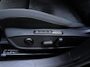 Volkswagen Golf 1.0 eTSI DSG Life Business Alcantara Sfeerverlichting Navigatie Stoelverwarming