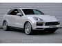 Porsche Cayenne 3.0 E-Hybrid Platinum Edition Sport Chrono | Panodak | Krijt | Bose | Luchtvering | 360 |