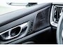 Volvo V60 2.0 T8 Plug-in Hybrid AWD Plus Dark | SOH 100% | Trekhaak | Sportstoelen | Panoramadak | Harman Kardon Audio | Head-up Display | 360 Graden Camera | Stoelverwarming voor en achter | Keyless Entry | Elektrische Achterklep | Elektrisch Verstelbare Voorstoelen | Cruise Control Adaptief | BLIS | Google Navigatie | Apple Carplay | Android Auto