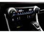 Toyota RAV4 2.5 Plug-in Hybrid AWD Bi-Tone Plus | Trekhaak (1.500 KG) | 360 camera | Leder | Stoelverwarming/-ventilatie | JBL | Head-up display | Navigatie | Apple Carplay / Android Auto | Stuurwiel verwarmd | Verwarmbare voorruit | Digitale binnenspiegel | 18 inch